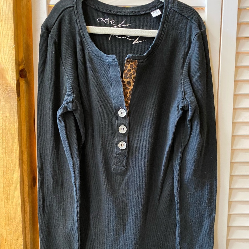 Cache long sleeved t-shirt